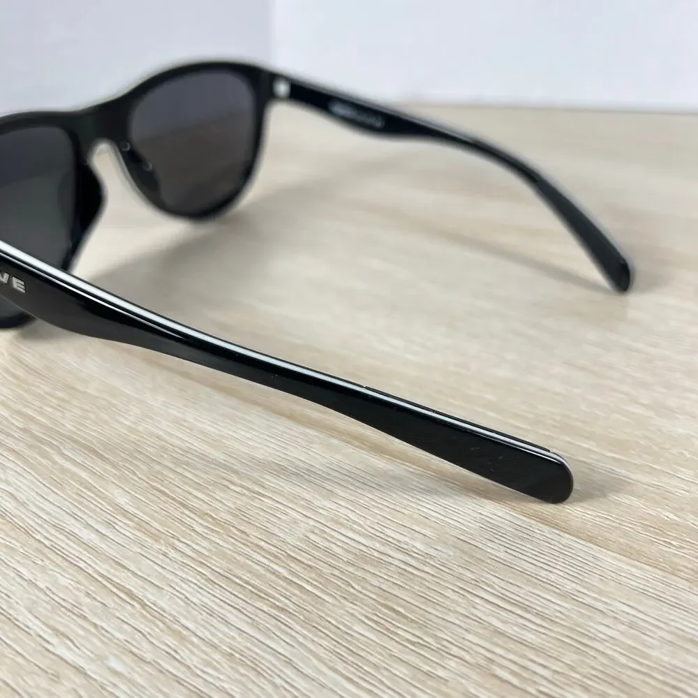 Native Acadia 193 300 AC Sunglasses 17 V1 Polished Black Excellent Cond!